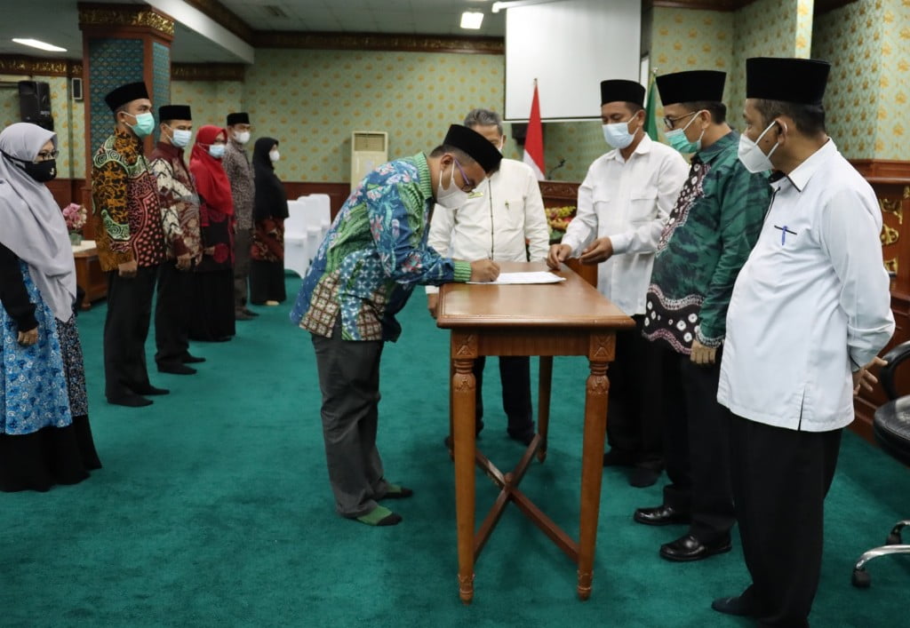 Rektor Uin Suska Riau Lantik Pejabat Baru Universitas Islam Negeri