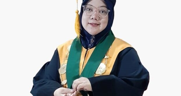 Riwayat Hidup Guru Besar Ilmu Teknik Informatika Prof Dr Hj