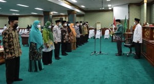 Pelantikan oleh Rektor UIN Suska Riau Prof. Dr. Hairunnas, M.Ag